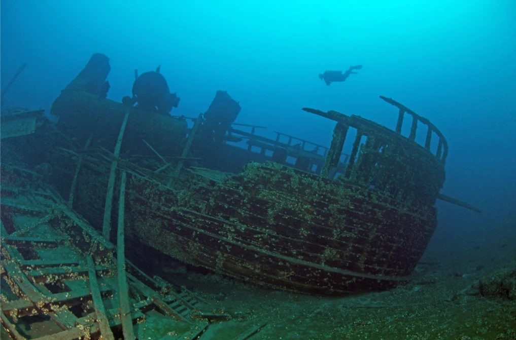 Dive Fathom Five National Marine Park